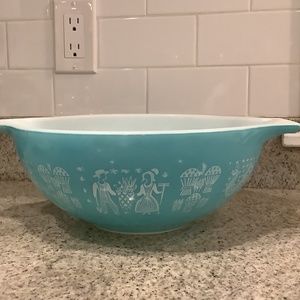 Vintage Pyrex Amish Butterprint 4qt